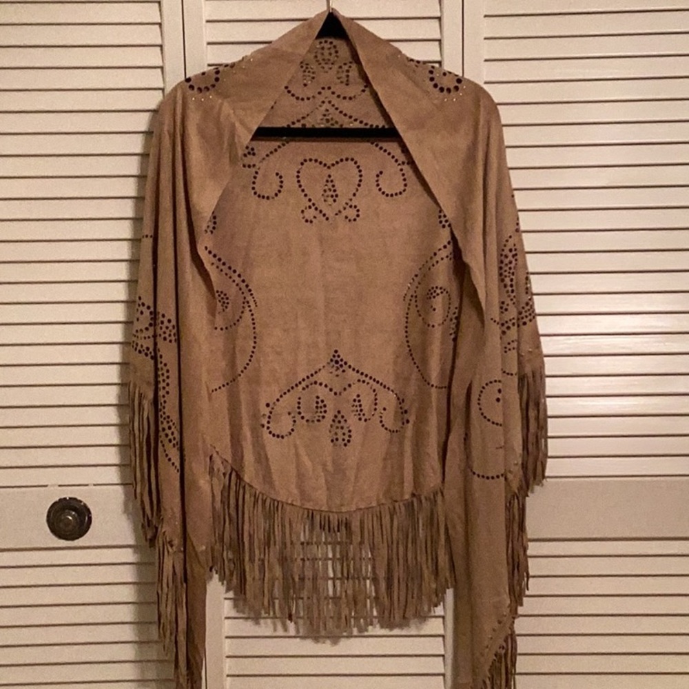Curations Caravan Faux Suede Studded Western Fringed Shawl. One Size.